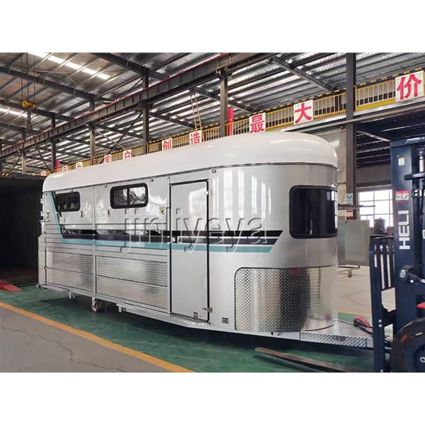 青岛小型房车